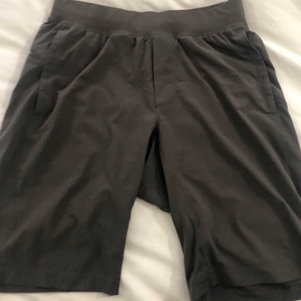 T.H.E Short Linerless Men’s Lululemon Short